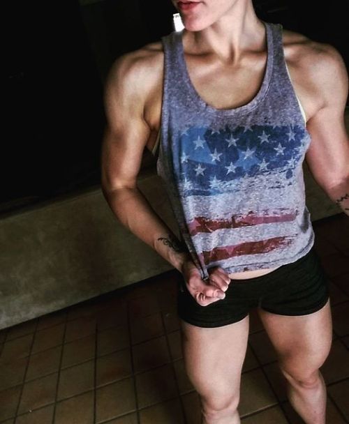 fitgrills:  Kat Berezowski is the cutest