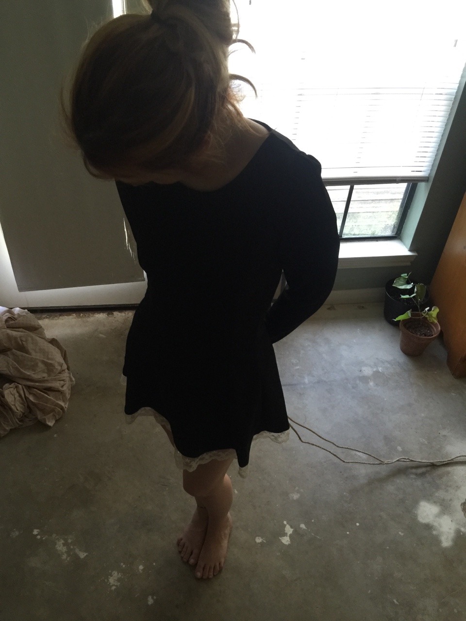 daddythefetish:  Kind of a classy, school girl, french maid/ bondage type outfit.