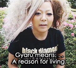 willsdream:   Kuro Gyaru Unit Black Diamond (7/??) ♥  Tell us about the meaning of Gyaru