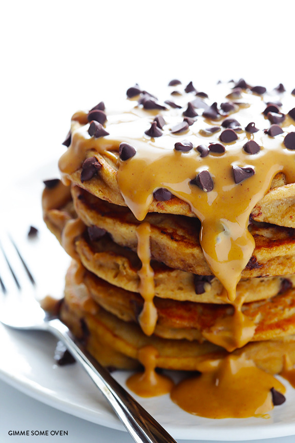 foodffs:  WHOLE WHEAT PEANUT BUTTER CHOCOLATE CHIP PANCAKESReally nice recipes. Every