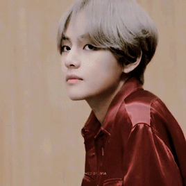 vanillalattaes:2-5/x moments Taehyung blessed | ruined me: ↳ 170922 - That side profile… Is he even 