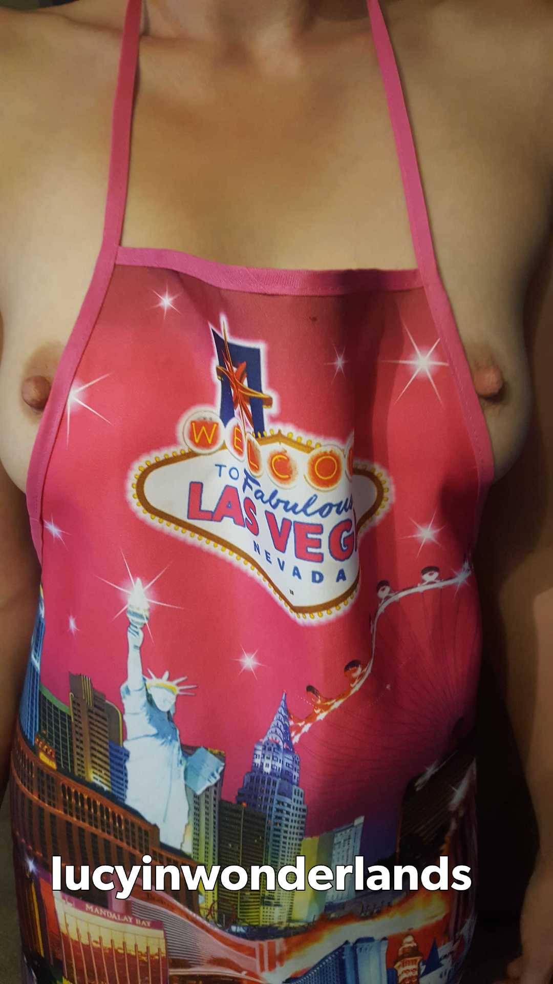 lucyinwonderlands:In the middle of Nebraska cooking Las Vegas style! You don’t
