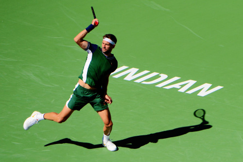 Grigor Dimitrov defeats Hubert Hurkacz to reach the semi-finals of the 2021 BNP Paribas Open, earnin