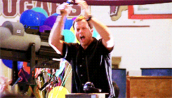  tv meme: [1/5] tv shows — chuck (2007) ↳ “You know, if I had a blog, this would be a really big day for me. Do my laundry, check. Save my sister’s life, check. Save my own life, final entry.” 