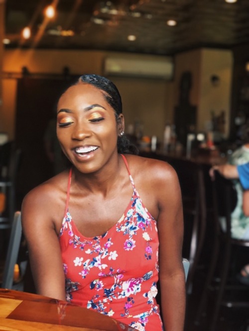 ispacedout:floral prints can make a girl smile