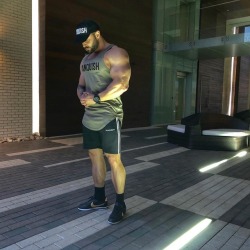 muscular guys, bodybuilders and my states of soul.