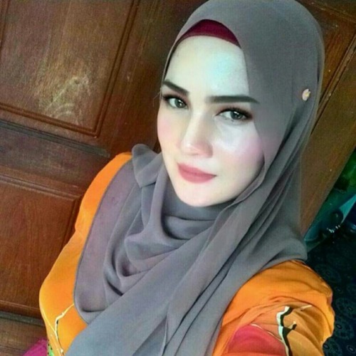 iqah36:Siti Mahana 40 Janda JB…….nak gambar dia lagi Reblog banyak2