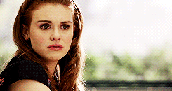 drunkstiles:  TEEN WOLF 3A GAG REEL  Throw your hands up! Stick your claws out! 