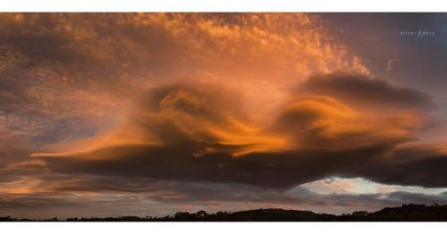 Canberra 360 degree dusk colour 2/3 - east towards Queanbeyan over Mt Mugga Mugga as light starts to