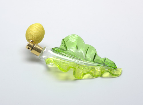 cheongsaam: Calyx leaf perfume bottle, designed by James Gager, Carlo Moretti and Laura Handler