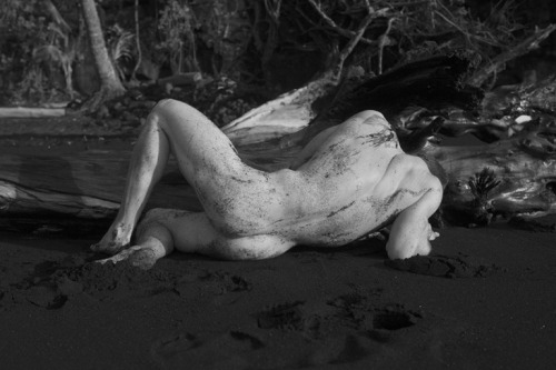 mansexfashion:  Photographer:  Nick TurnerMan+Sex=FashionFollow Me on Instagram 
