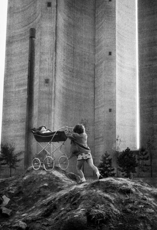 uconstruction:Jean Gaumy - At the Foot of the Water Tower, Rouen (Quartier des Sapins), 1971