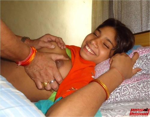 thebhabhis:  Dhupchaya - A Bihari Nude GirlYou can get to know us a little better now by following us on Twitter. 
