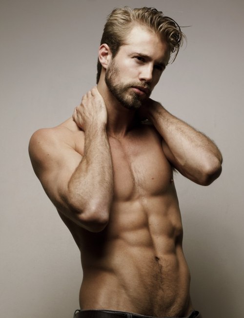  Tom Bull 