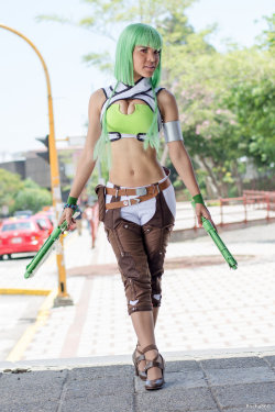 hotcosplaychicks:Emerald Sustrai - RWBY by