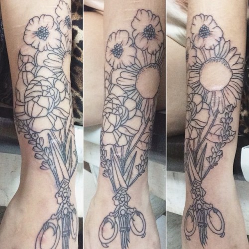 fuckyeahtattoos:a flower bouquet to cover some scars. I think I’m gonna keep it uncoloured for a whi