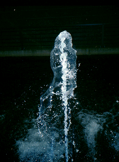 yoshing-bt:
“ Fountain
Aug 28, 2013, Oshiage, Tokyo.
camera : nimslo 3D / film : Kodak SUPERGOLD 400 / scanner : Epson GT-F730
”