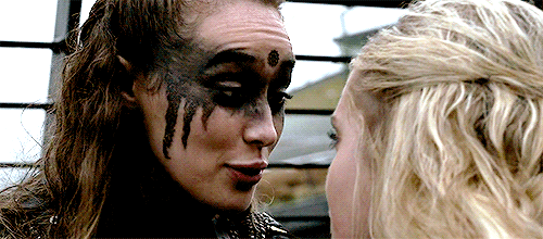 lexagf:Lexa smiling :)
