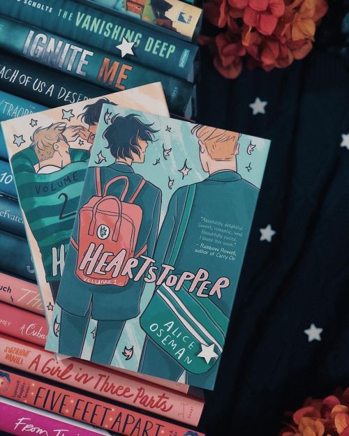 » What book or book series do you think deserves more attention? hello friends, I think Heartstopper