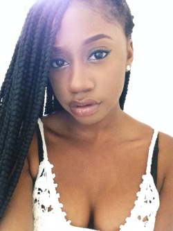 fckyeahprettyafricans:  Uganda  tumblr: shanicechanel   Beautiful 👀 😍