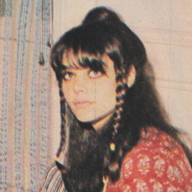 Photos show Tina Aumont in December 1967, unknown photographer or exact date.
Scans from Spanish magazine ABC, 13th 