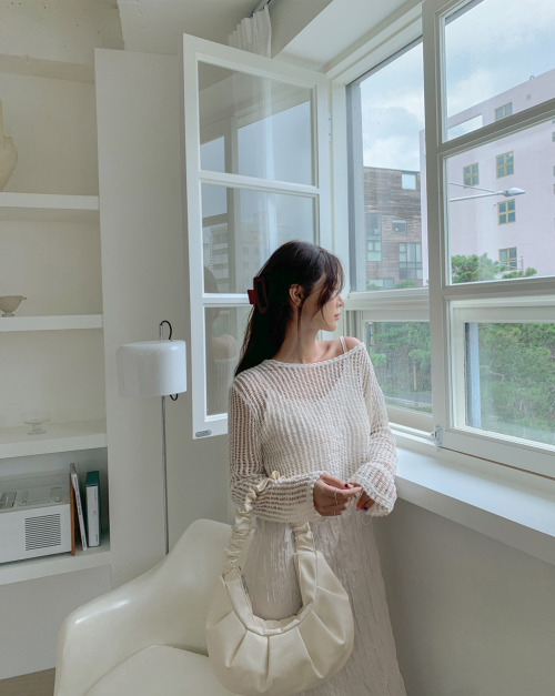 korean-dreams-girls:    Bo Ram - September 03, 2020 Set   