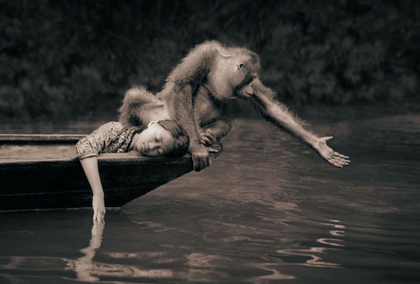 lohrien:  Ashes and Snow by Gregory Colbert Photographer/filmmaker Gregory Colbert