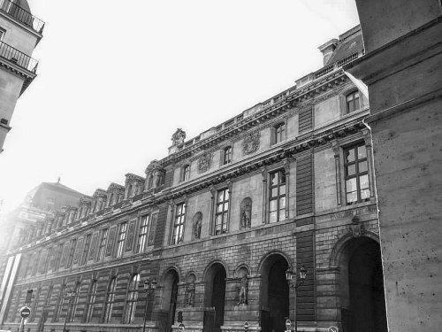 Northern Exterior of Richelieu at Musée du Louvre, Rue de Rivoli, Paris, France : @vittaquinn 10/201