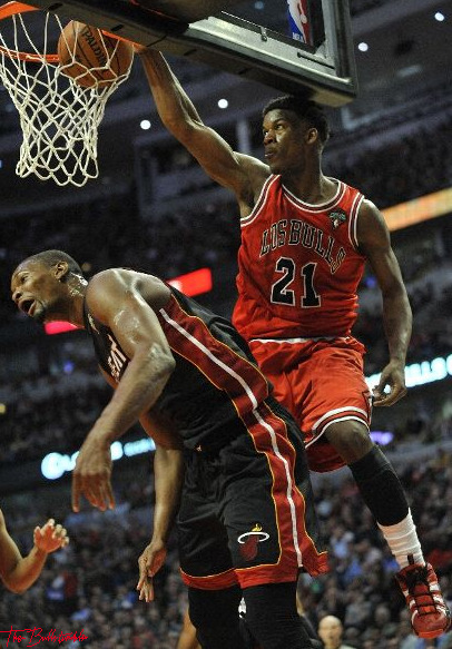 the-bulls:  Dunk of the Night.