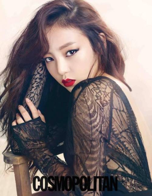 mooooosa:  Hara for the August 2013 issue of ‘Cosmopolitan’
