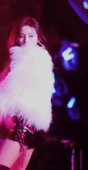 mochichan00: Kiku focus fancam | Don’t Touch