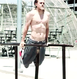 celebritymeat:  Charlie Hunnam.