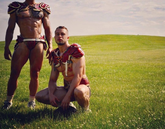 depravedslave:  Gridiron muscle.