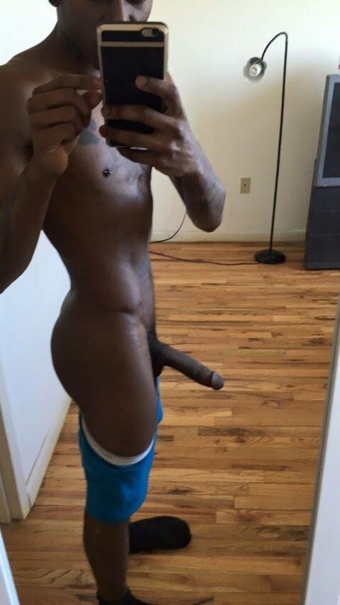 rickiebobby101:  Wake with morning woodie ‼️😋😅