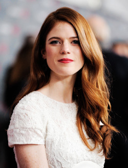 sylviagetyourheadouttheoven:  Rose Leslie