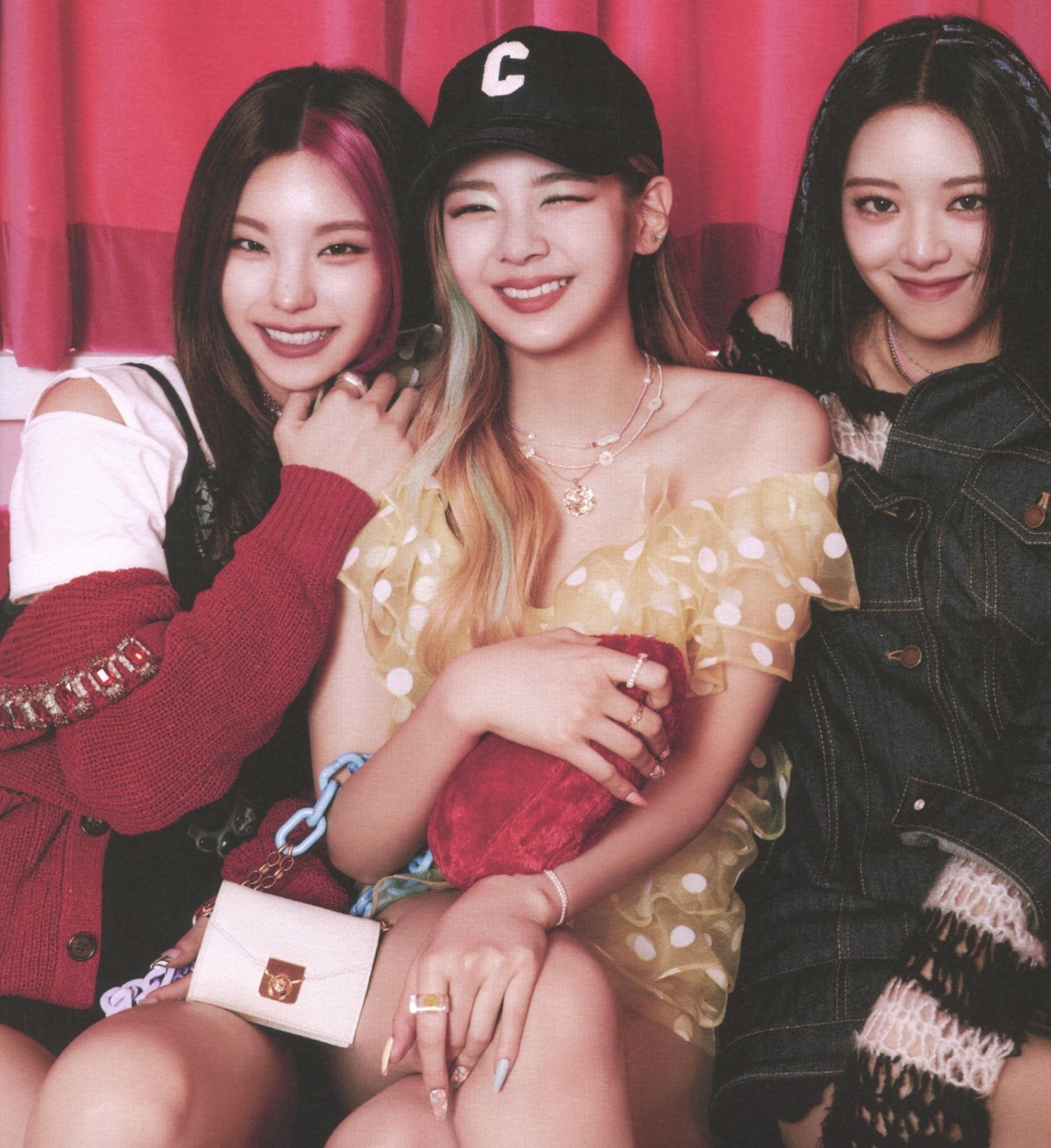 ITZY 'CRAZY IN LOVE' GROUP VERSION SCANS ||
