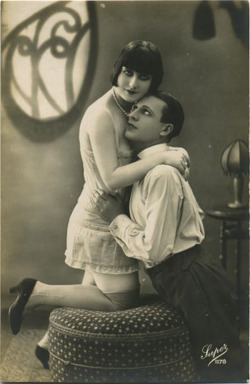 giftvintage:  vintage couple - ca 1920 