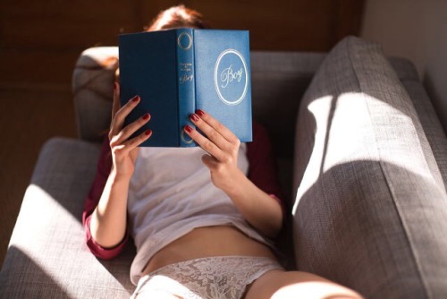dans-les-rues-de-ma-ville:Des filles, des culottes et des livres@mrchill