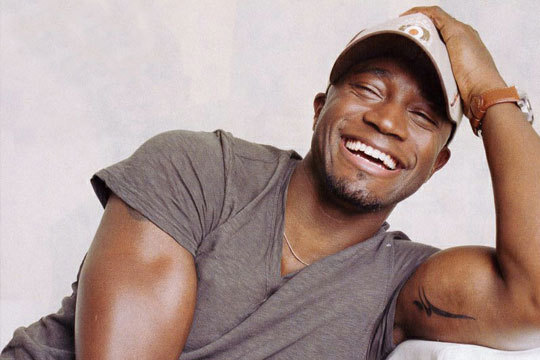 guysthatgetmehot:  Taye diggs your smile is piercing my heart, and your stare is