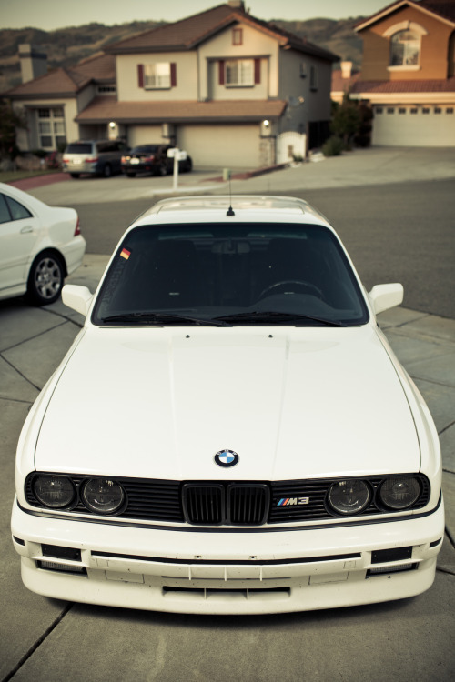 streetstance:  street stance  —socialq
