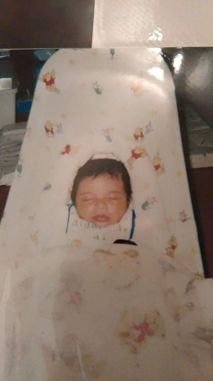 So my mum thought “hm, it’s my sons 18th today, so I’ll post some baby pictures on his wall.” 😂 happy escaped from the womb day to anyone who shares this day with me!