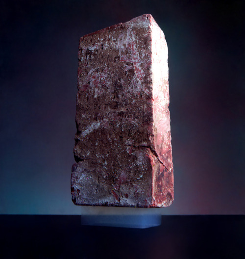 ishiganto:Amazing aspects of Aerogel http://gizmodo.com/amazing-aerogel-eight-looks-at-the-ghostly