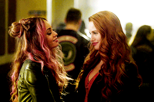 veronica-lodge: make me choose → anonymous asked: bughead or choni?