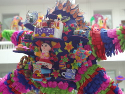 sulfurclouds:  Piñatas Museo de Arte Popular. Ciudad de México. 2015 