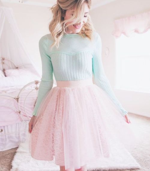 cdmel: missgerrie: So pretty and girly… Pretty outfit