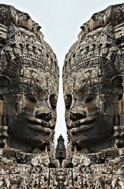 reginasworld:  Angkor Wat, Giant Faces At