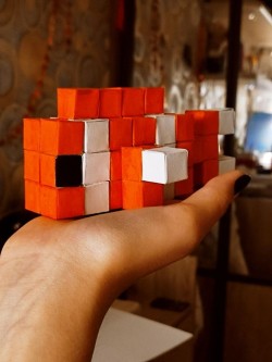 moonepiphany-shitposts:I keep seeing people making Minecraft animals out of little wood blocks and painting them. I’m deadass about to make a Minecraft cat for my room 💀Like you can’t tell me this shit isn’t cute.