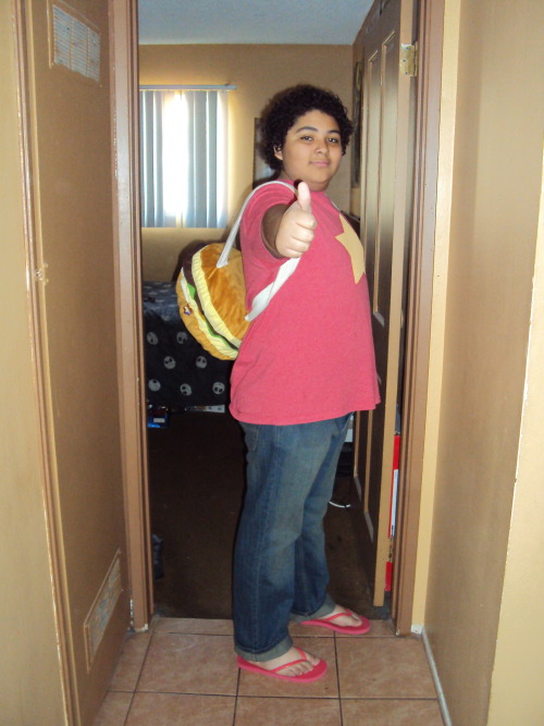 scaredlittlebug: virtuesinclair:My brother cosplayed as Steven Universe today at WonderCon… I