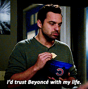 jakesjohnson: ♪ Nick Miller, yo, streets of Chicago, rough and tumble love, you my heart! ♪