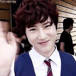 wintershower:   suho’s angelic smile  